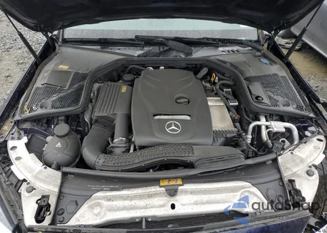 2016 Mercedes-Benz C 300 4Matic из США, поврежденный, VIN 55SWF4KB3GU138415